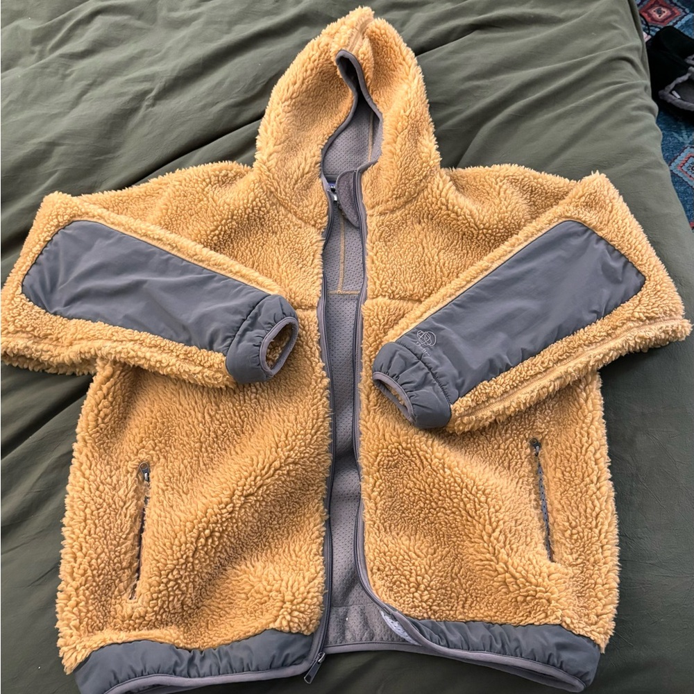 Patagonia Sherpa jacket men size xl circa 2000s. Excellent condition. Smoke free